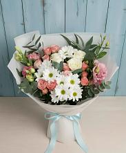 Букет цветов из:  Розы, Лизиантусы и Хризантемы в Золотаревке Ставропольского края