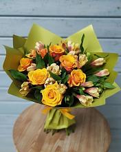 Букет цветов из:  Альстромерии и Розы в Золотаревке Ставропольского края
