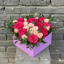 Цветочная композиция из Розы в коробке в Золотаревке Ставропольского края