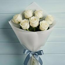 Букет 7 Белых роз Эдлесс Лав в Золотаревке Ставропольского края