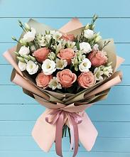 Букет цветов из:  Розы, Альстромерии и Лизиантусы в Золотаревке Ставропольского края