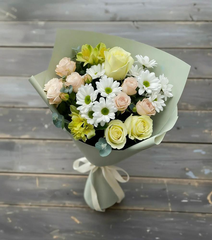 Букет цветов из: Альстромерии, Розы и Хризантемы в Золотаревке Ставропольского края