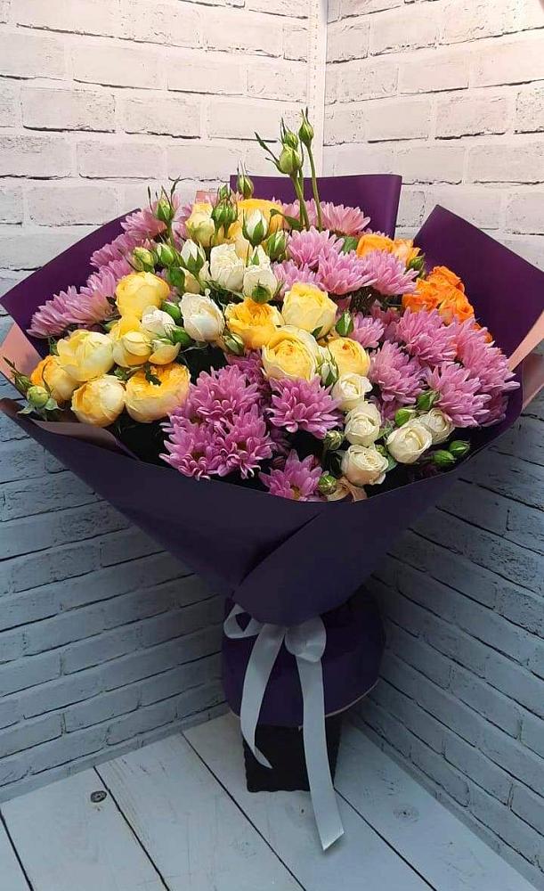 Букет цветов из: Хризантемы и Розы в Золотаревке Ставропольского края