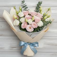 Букет цветов из:  Лизиантусы в Золотаревке Ставропольского края