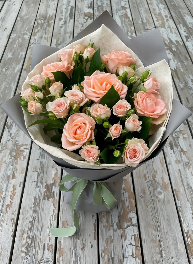 Букет цветов из: Розы в Золотаревке Ставропольского края