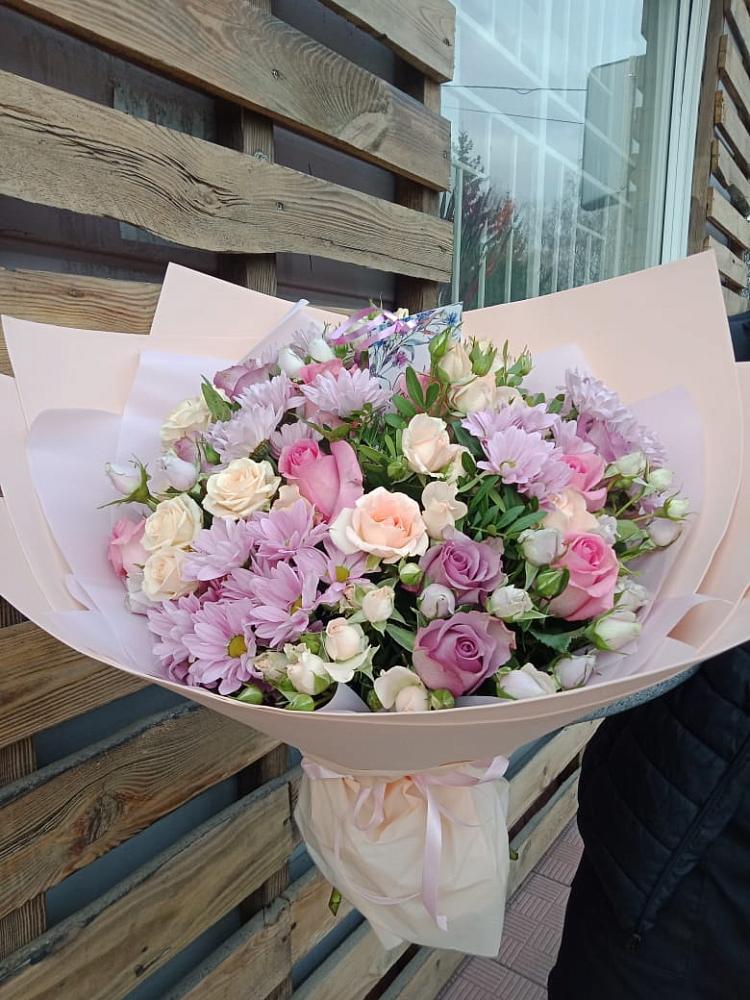 Букет цветов из: Розы и Хризантемы в Золотаревке Ставропольского края