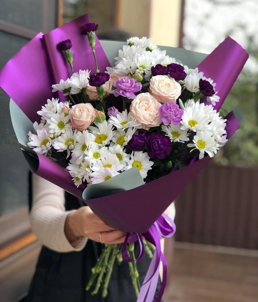 Букет цветов из: Хризантемы, Гвоздики и Розы в Золотаревке Ставропольского края