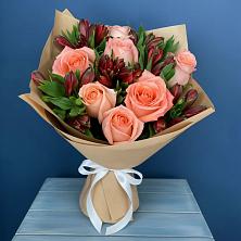 Букет цветов из:  Розы и Альстромерии в Золотаревке Ставропольского края