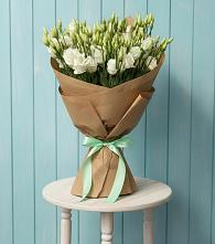 Букет цветов из:  Лизиантусы #REPLACE_PRED# Золотаревке Ставропольского края