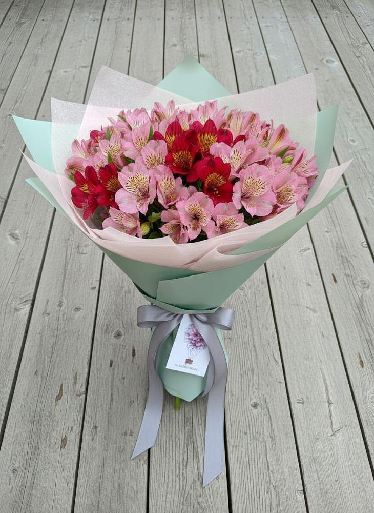 Букет цветов из: Альстромерии в Золотаревке Ставропольского края