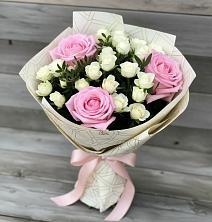 Букет цветов из:  Розы в Золотаревке Ставропольского края