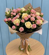 Букет цветов из:  Розы в Золотаревке Ставропольского края
