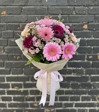 Букет цветов из:  Герберы и Хризантемы #REPLACE_PRED# Золотаревке Ставропольского края