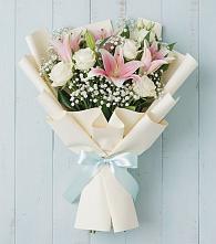 Букет цветов из:  Лилии в Золотаревке Ставропольского края